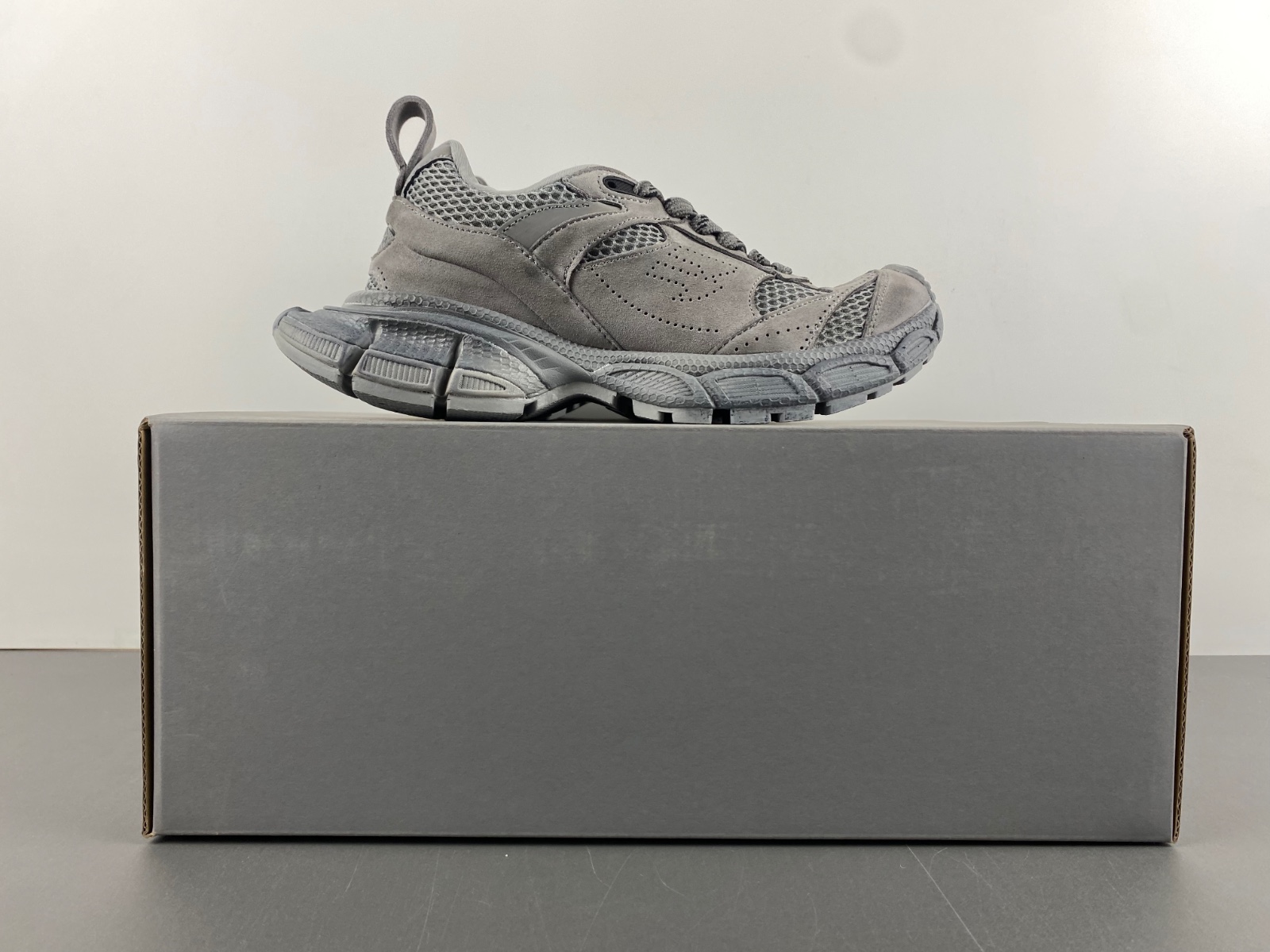 Balenciaga 3XL 230  759693 W3XLH 0210