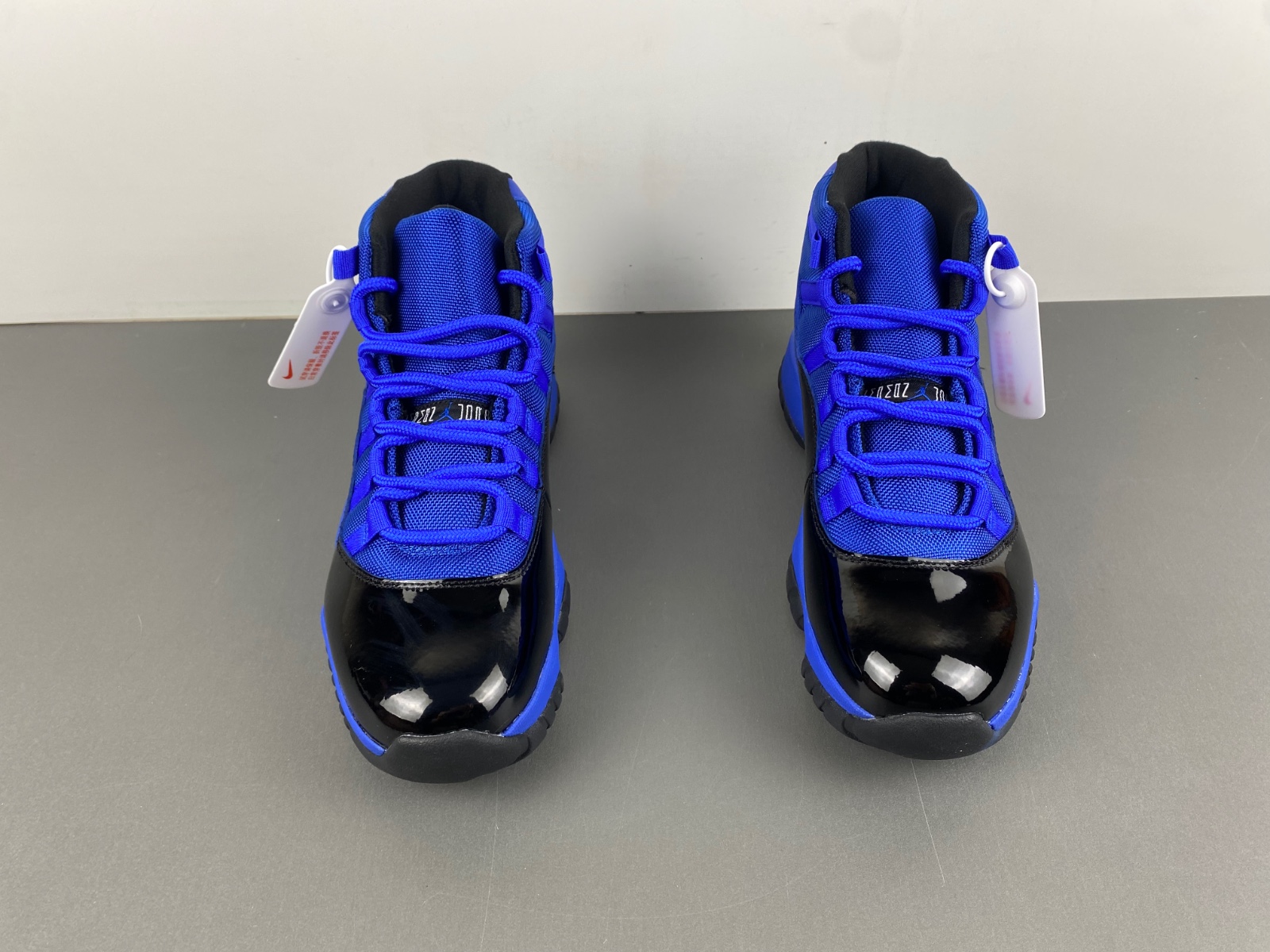 Air Jordan 11  CT8012-400