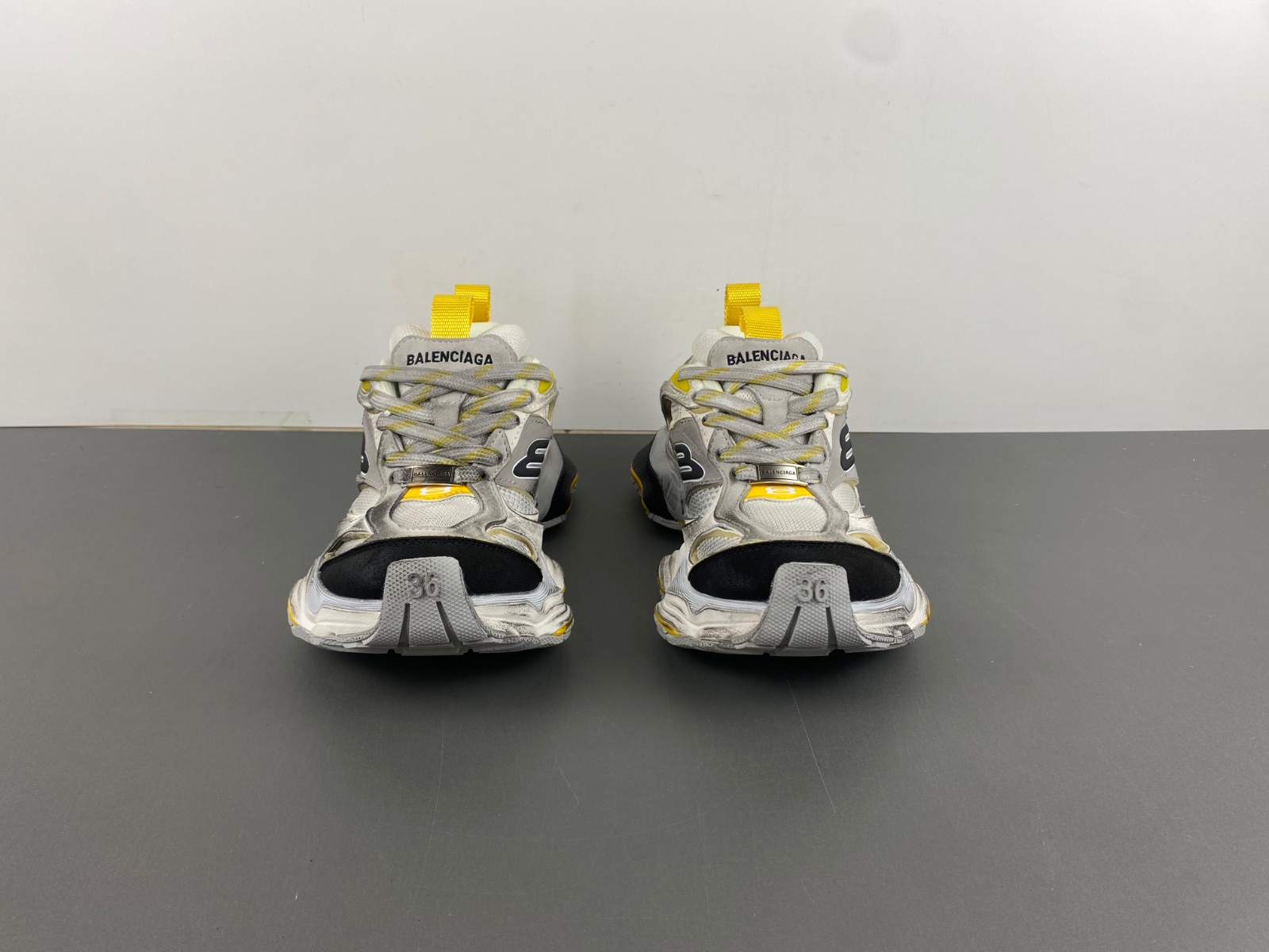 Balenciaga 784341 W2MV1 1170