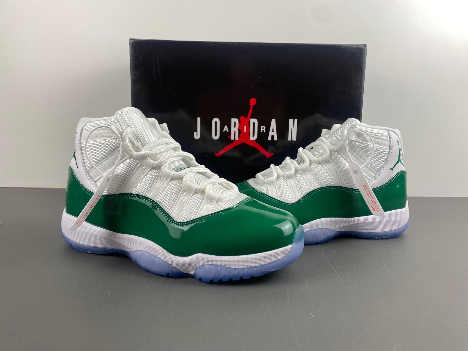 Air Jordan 11 White Green CT8012-113