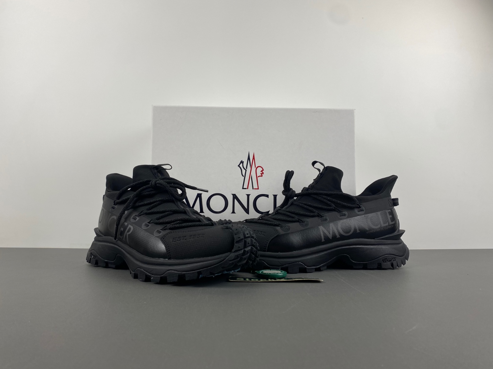 Moncler All black grey