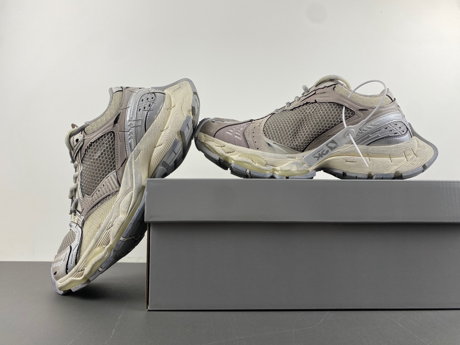 Balenciaga 803681-W3ST4-9191