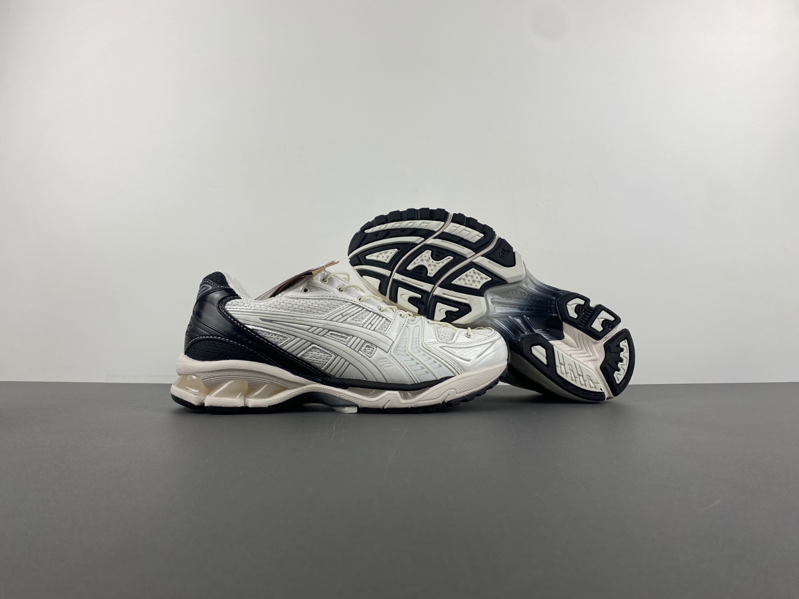 As*ic*s gel-kayano 14 1201a922-100