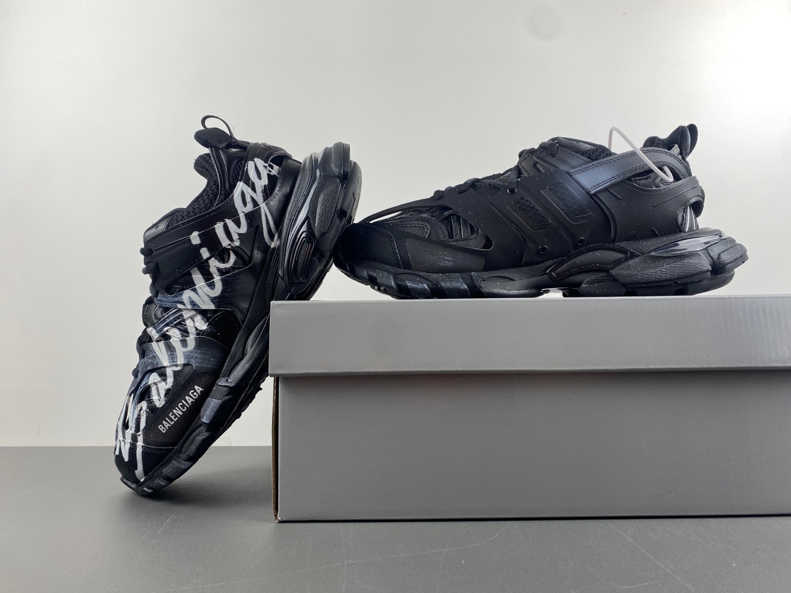 Balenciaga 3.0   542023 WTRHW 1090