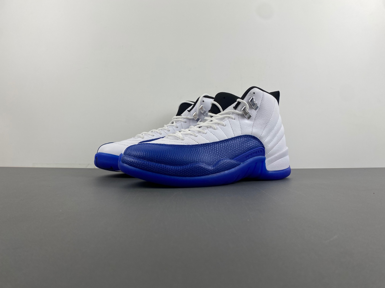 Air Jordan 12 “Blueberry CT8013-140