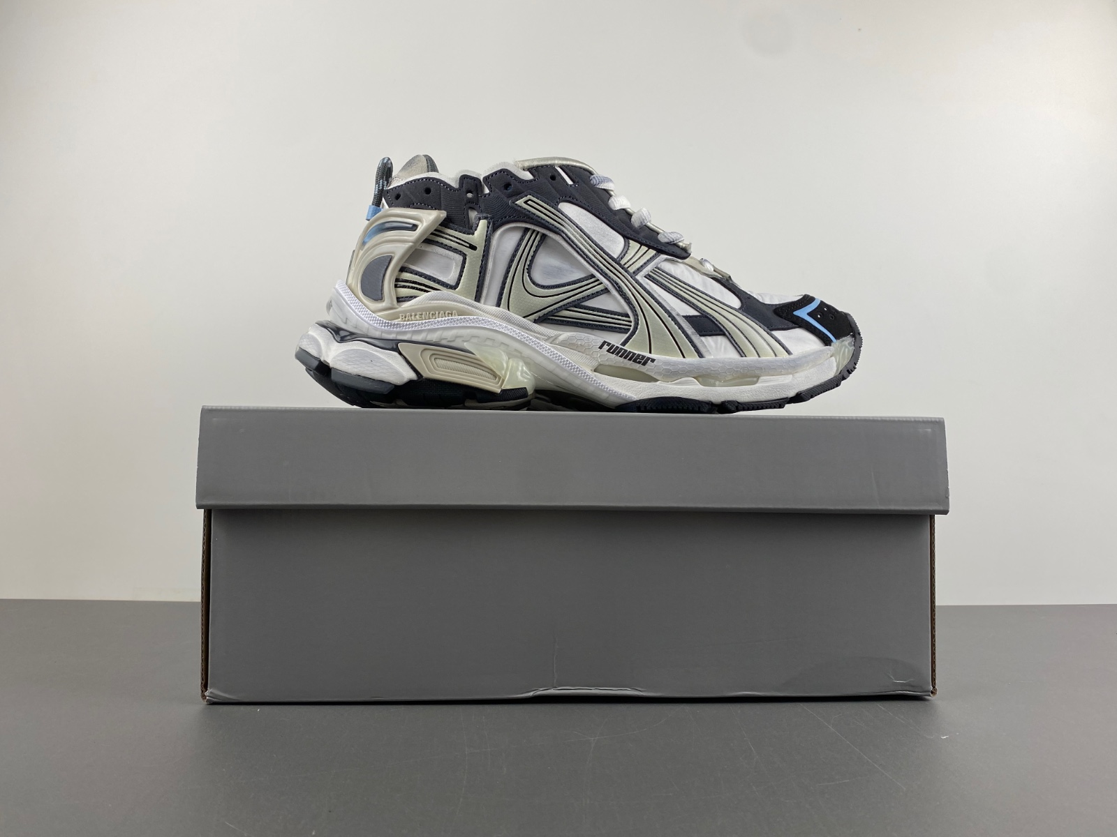 Balenciaga 772774-W3RNY-0623