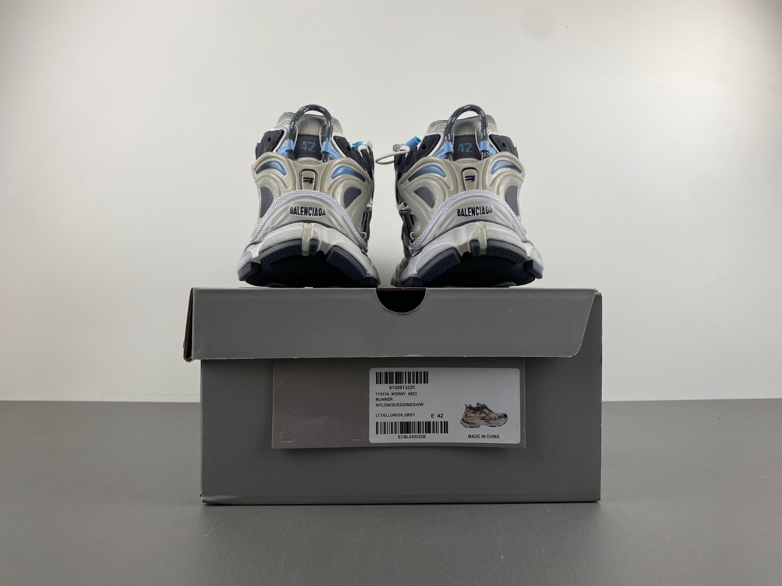 Balenciaga 772774-W3RNY-0623