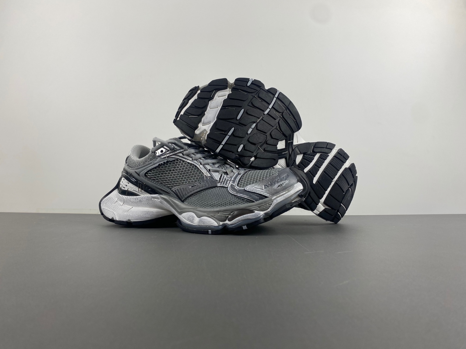 Balenciaga 803681-W3ST4-1100