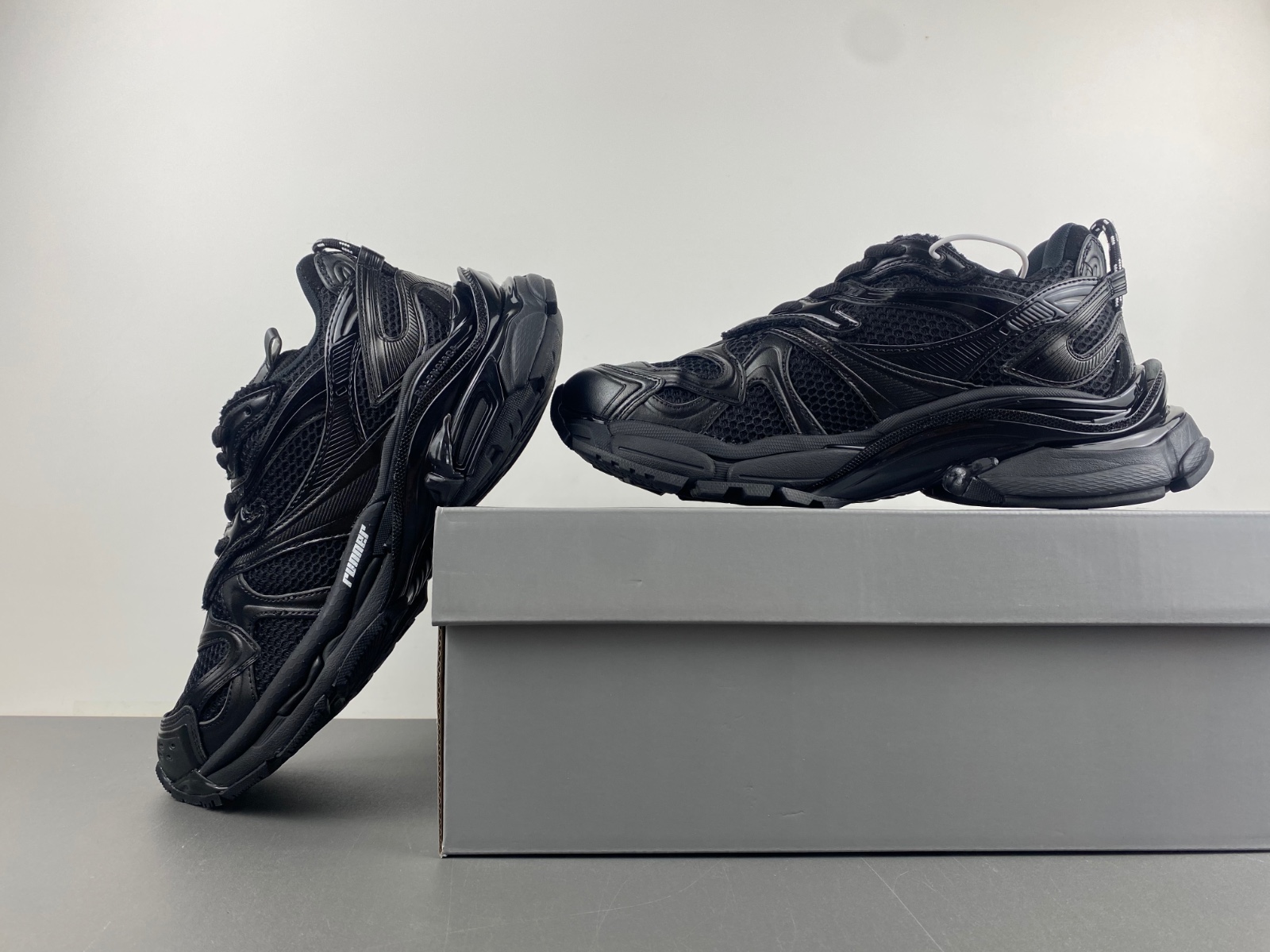 Balenciaga 779066-W3RBXP-1090