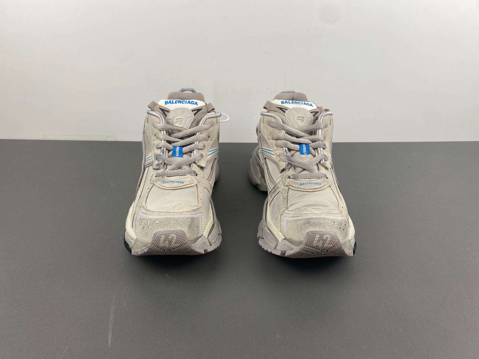 Balenciaga/ 772774-W3RNY-2240