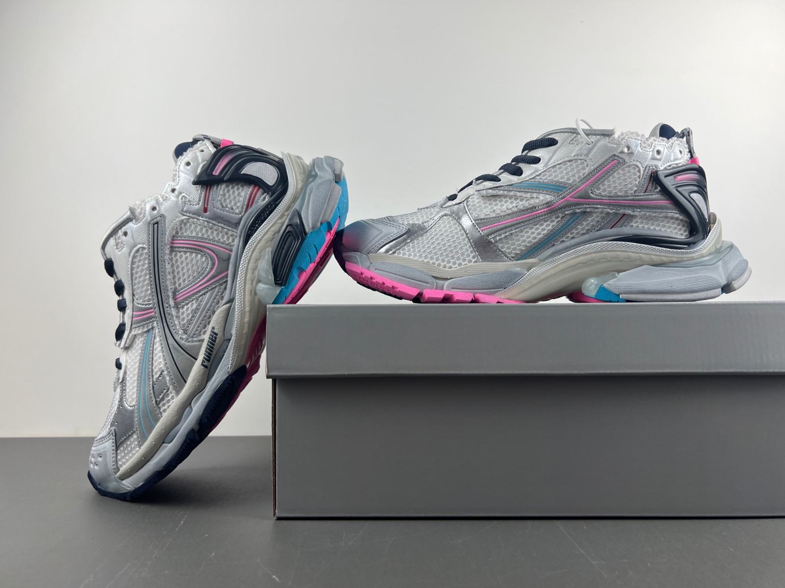 Balenciaga 772774-W3RNY-0322