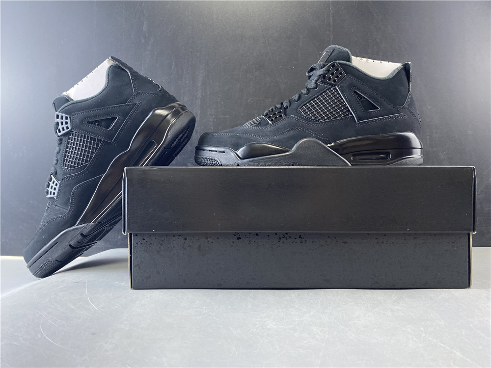 Air Jordan 4 “Black Cat”CU1110-010.