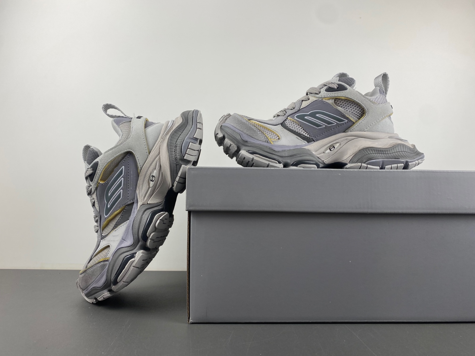 Balenciaga CARGO 23ss 231 784341 W2MV1 1003