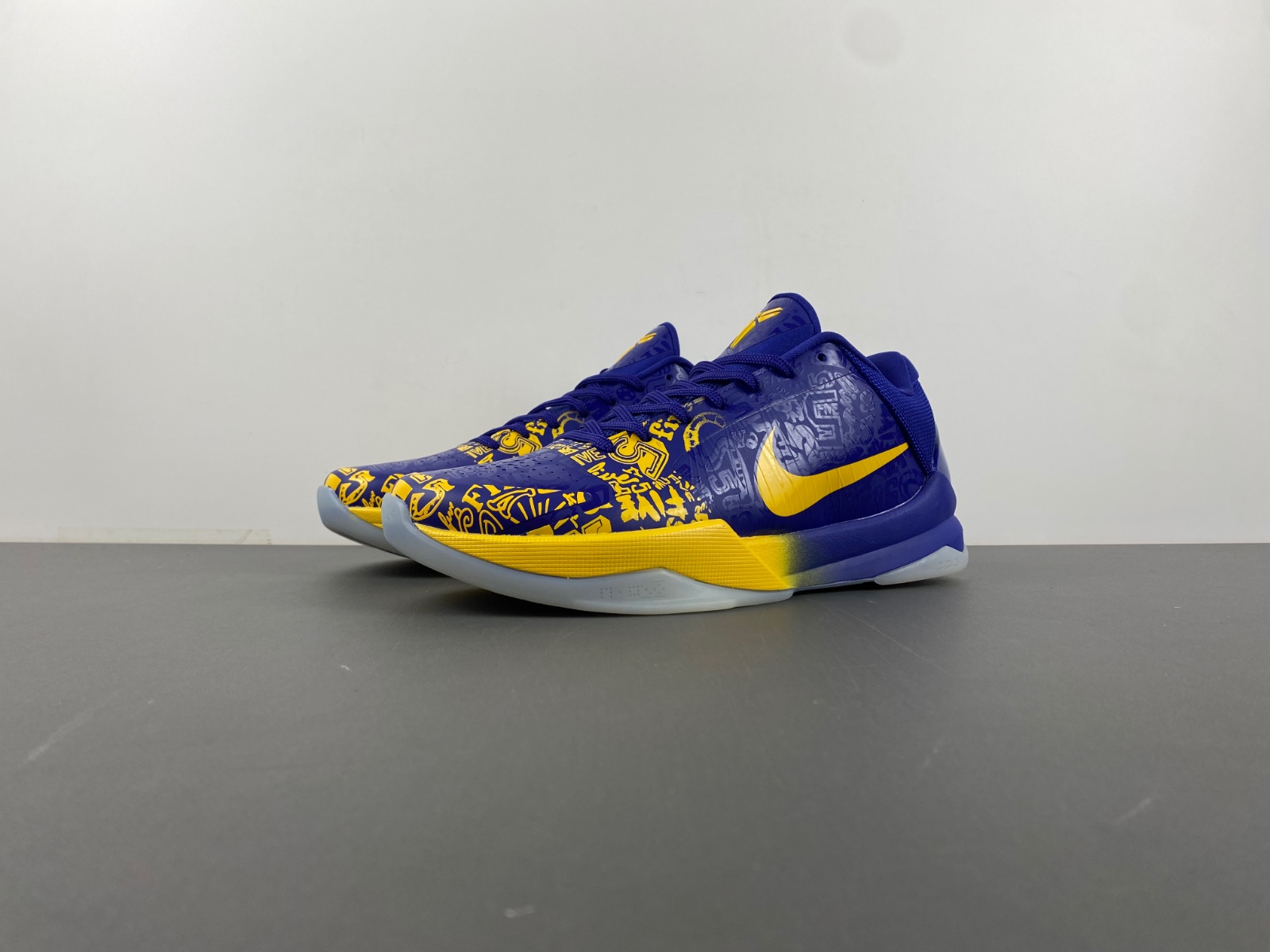 Nike Kobe 5 Protro “5 Rings CD4991-400