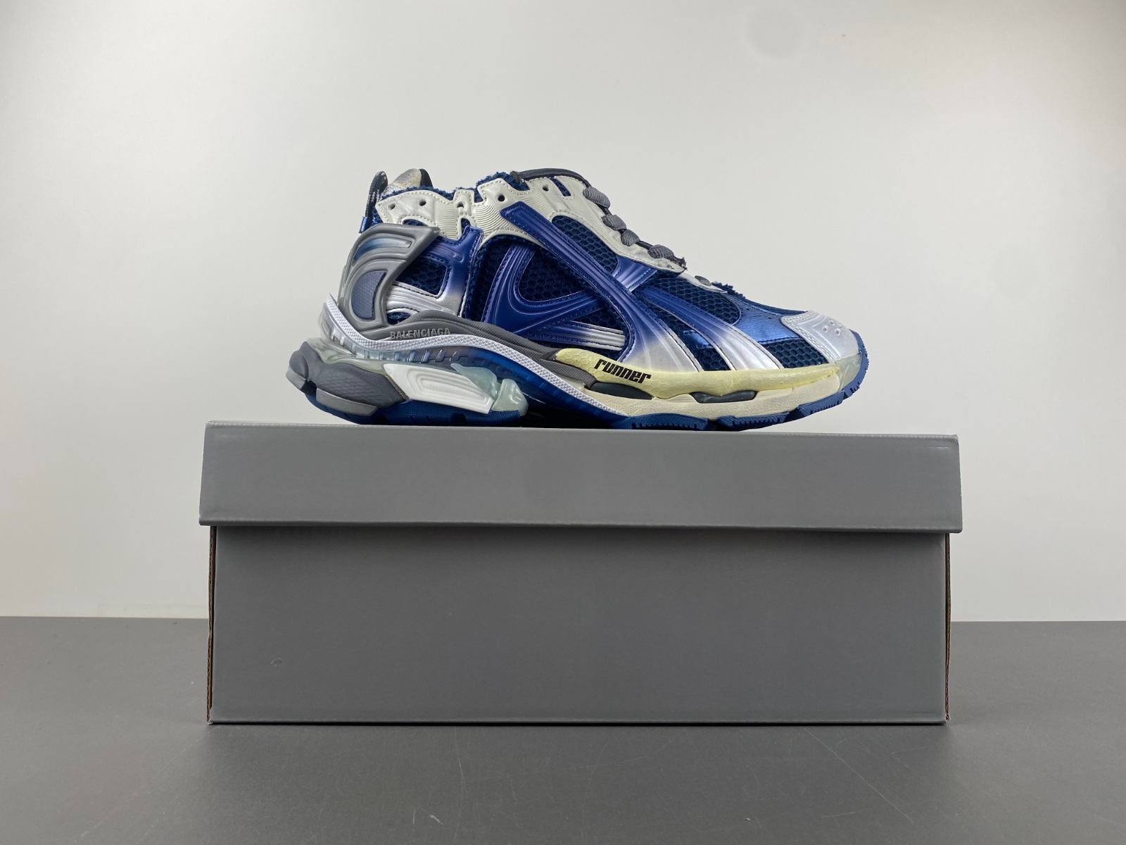 Balenciaga 772774-WRUNG -2410