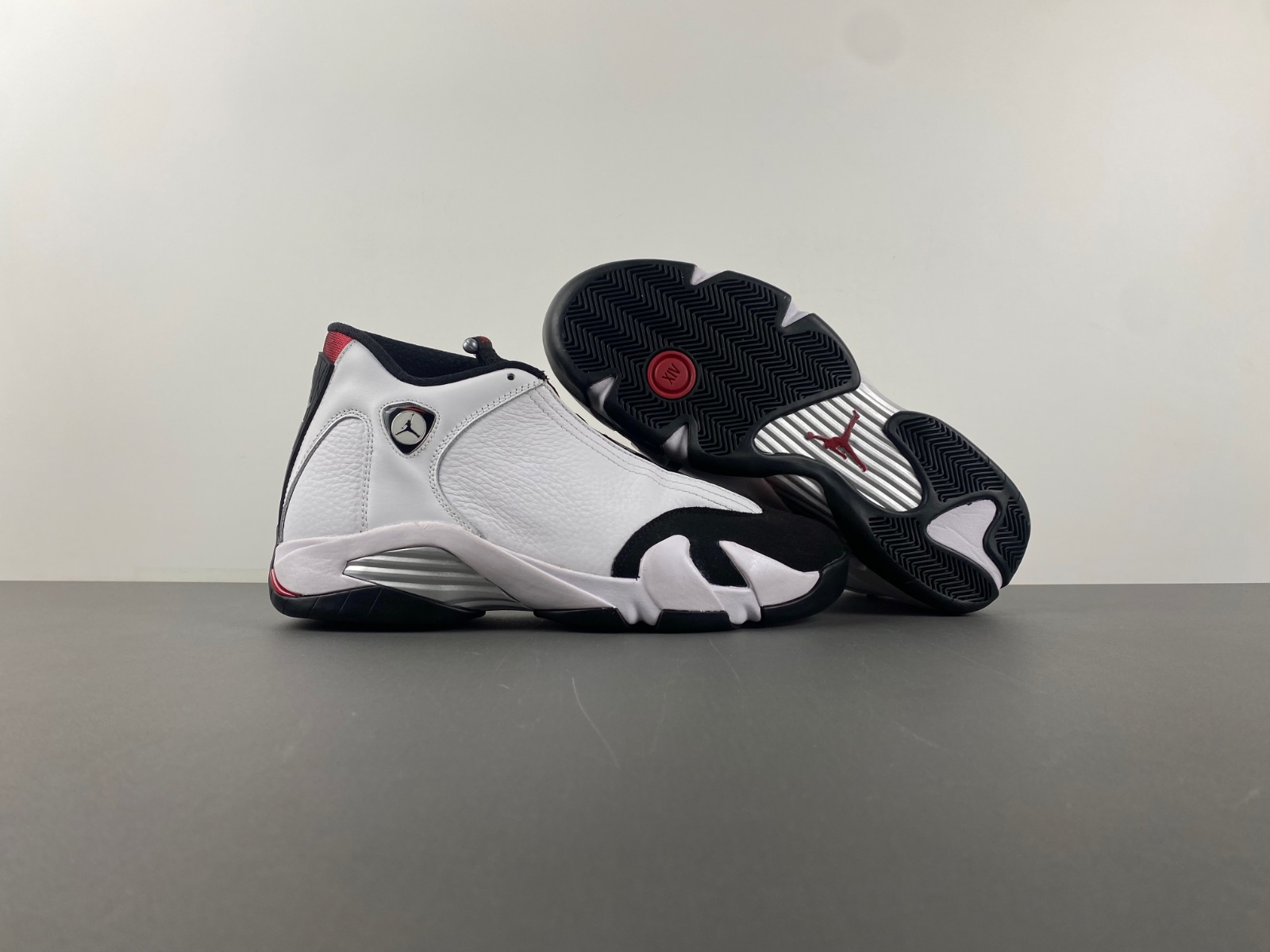 Air Jordan 14 “Black Toe”2014 487471-160