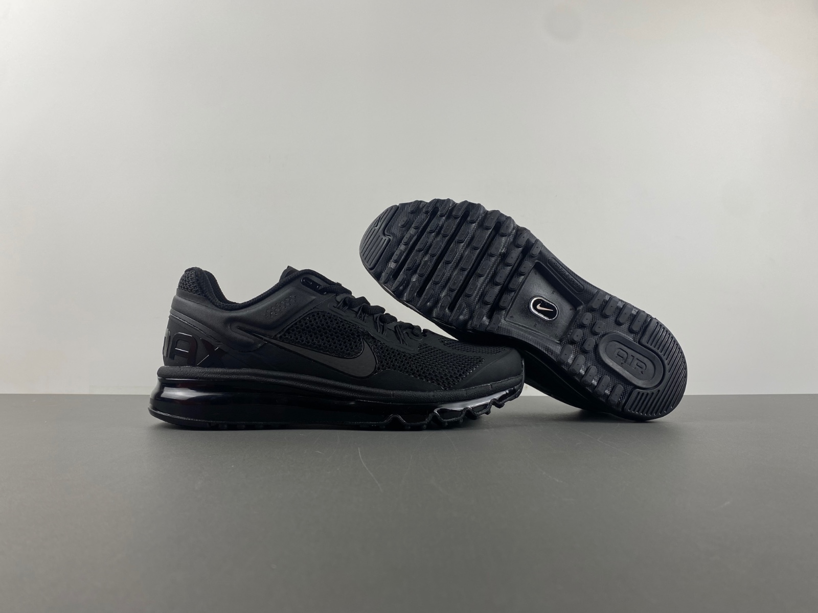 Nike Air Max 2013  FZ3156-010