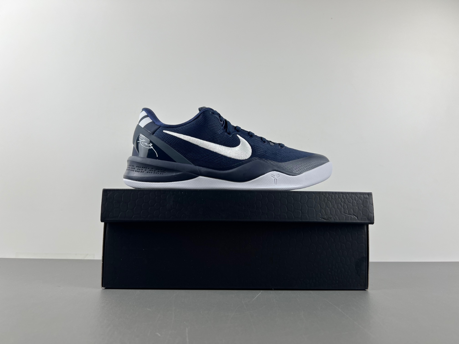 Nike Kobe 8 Protro  HF9550-400