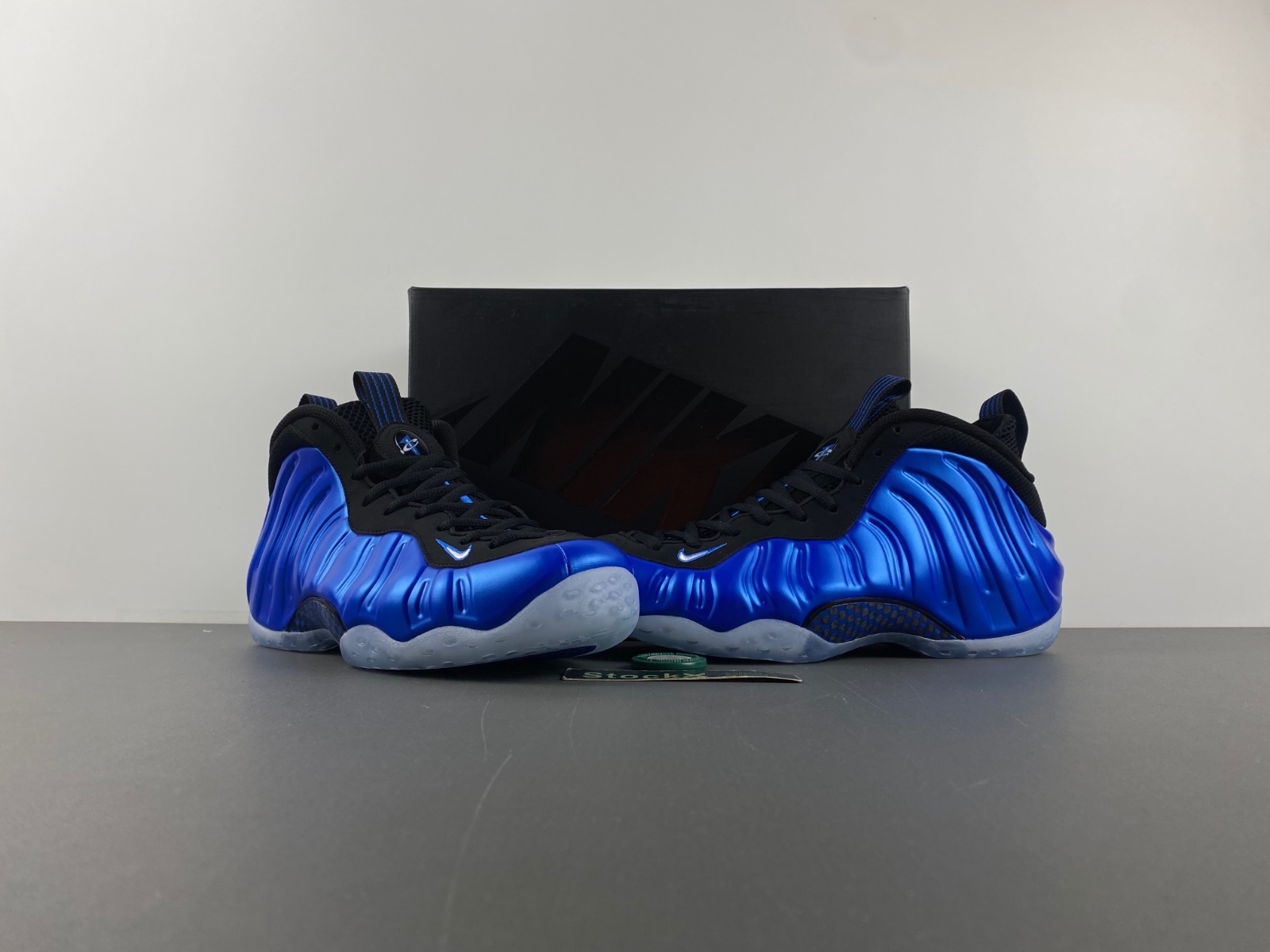 Nike Air Foamposite One “Royal” FQ8181-511