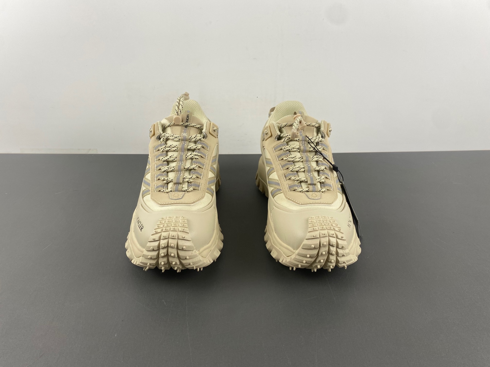 Moncler  Beige low top