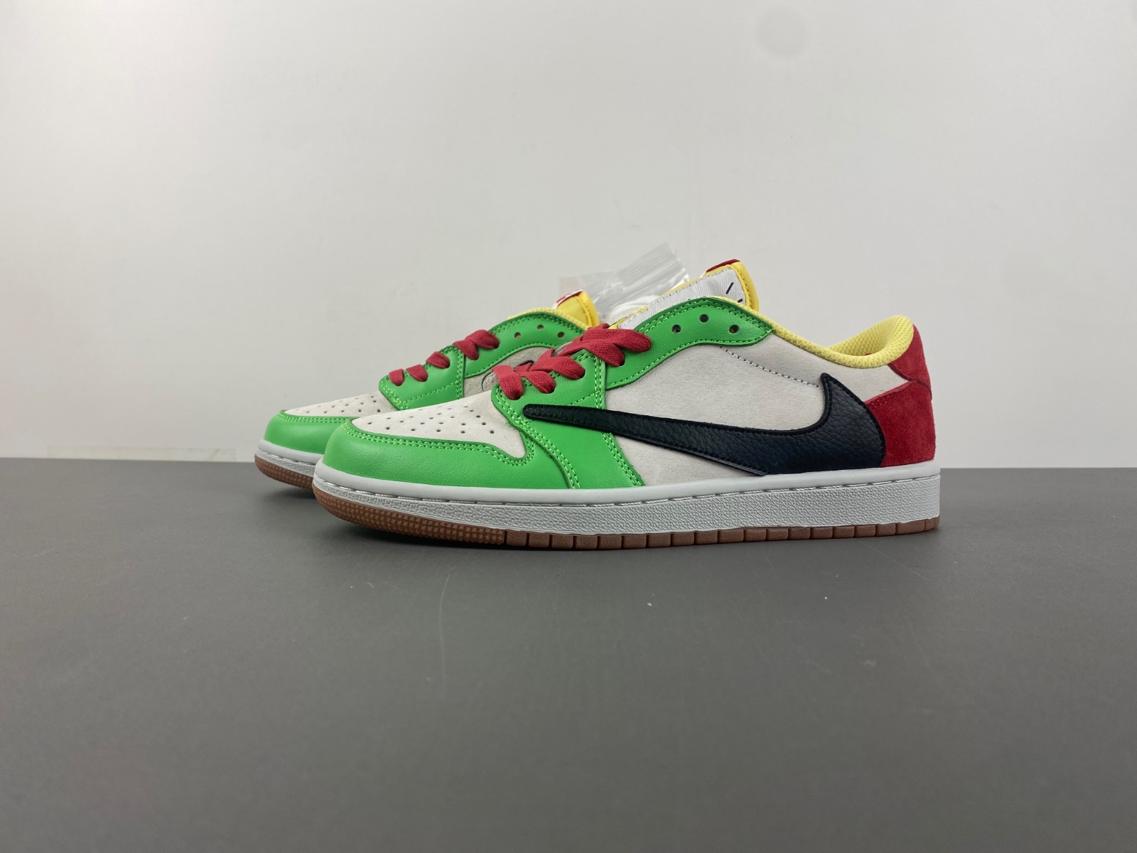 Travis Scott x Air Jordan CQ4277-112