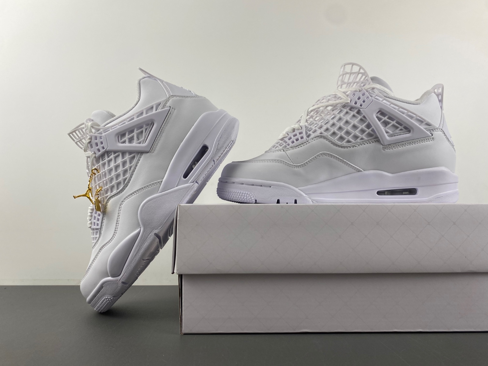 Air Jordan 4  FV7251-107