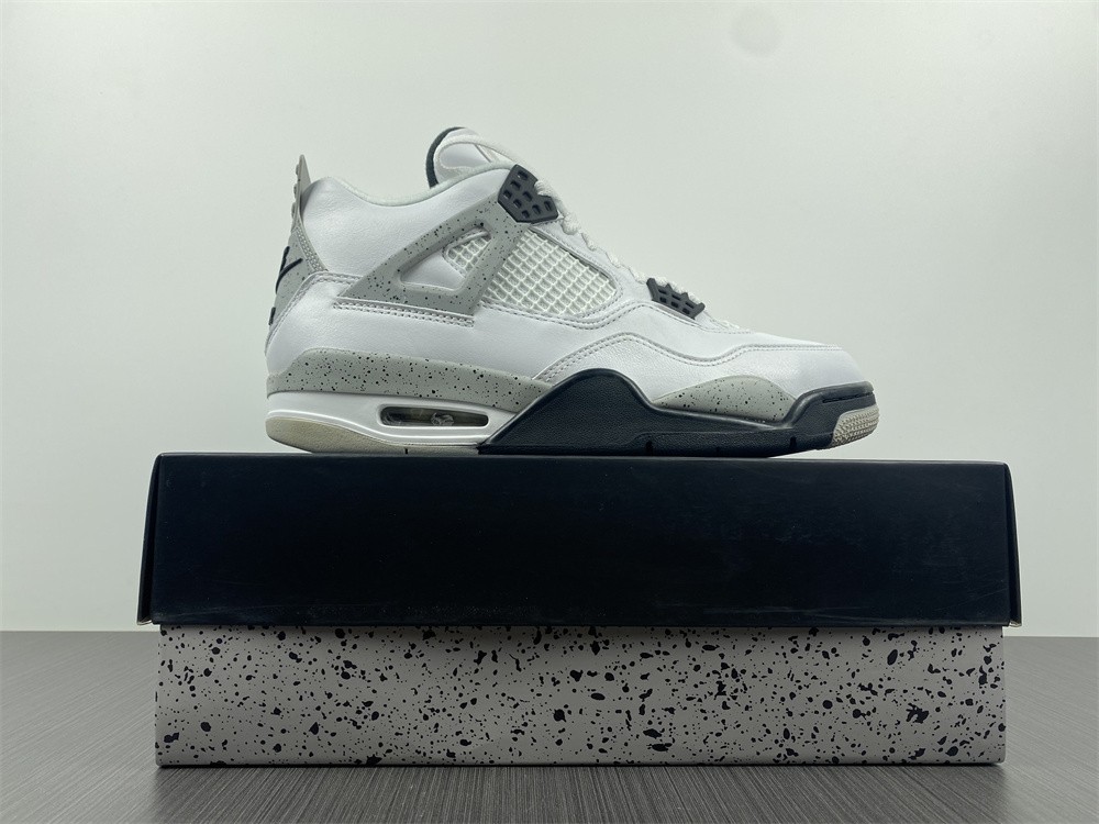 Air Jordan 4 White Cement   840606-192