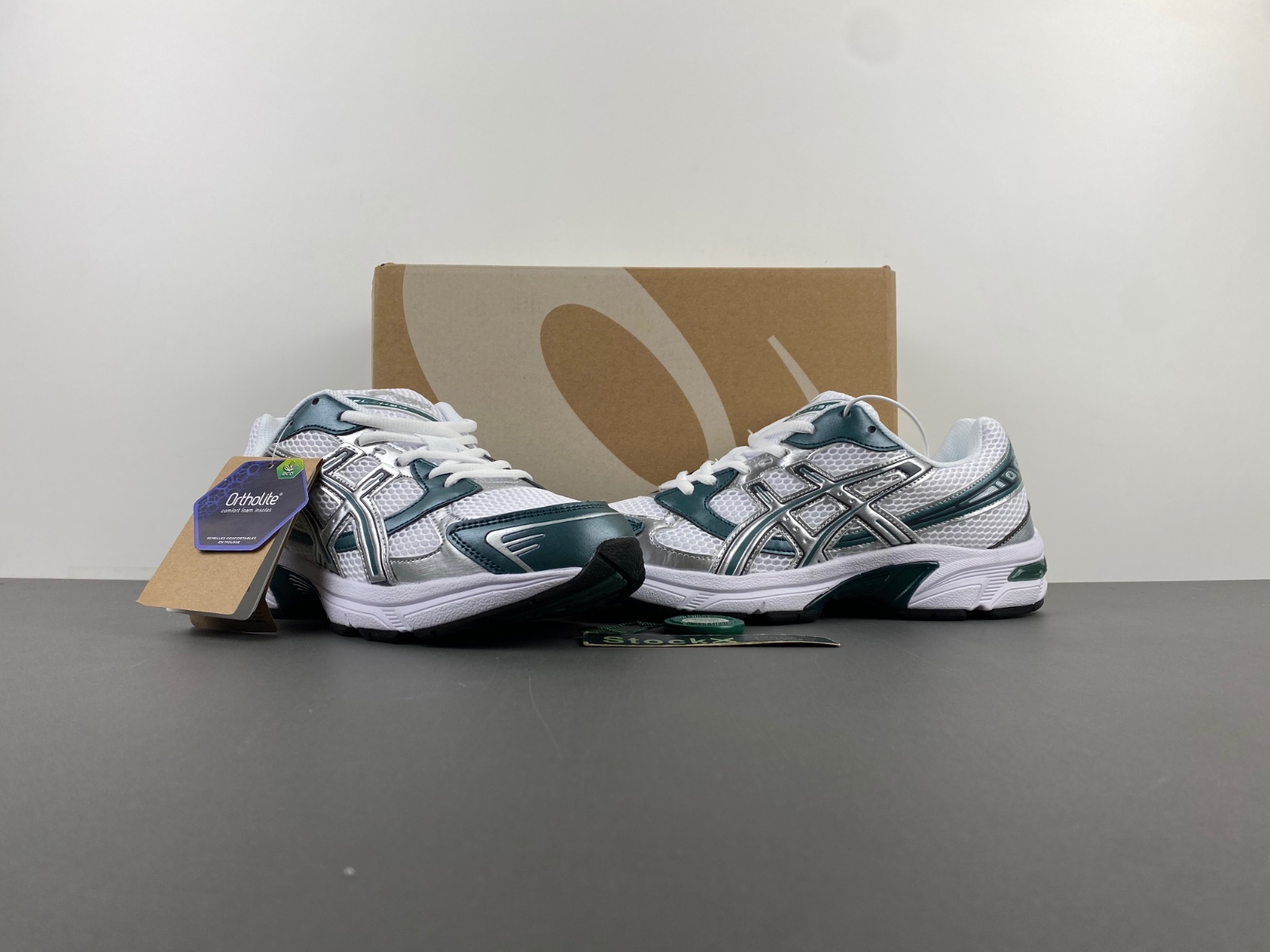 Shop Asics GEL-1130 1201A256-121