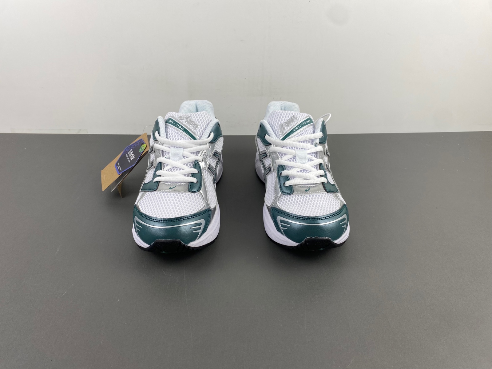 Shop Asics GEL-1130 1201A256-121