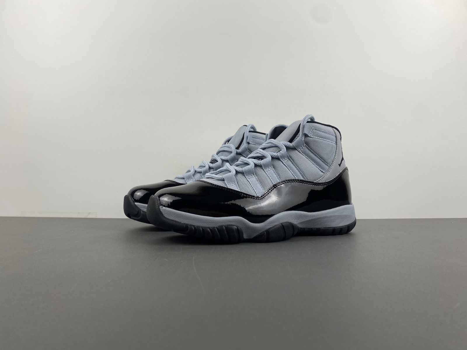 Air Jordan 11 Gray black CT8012-005