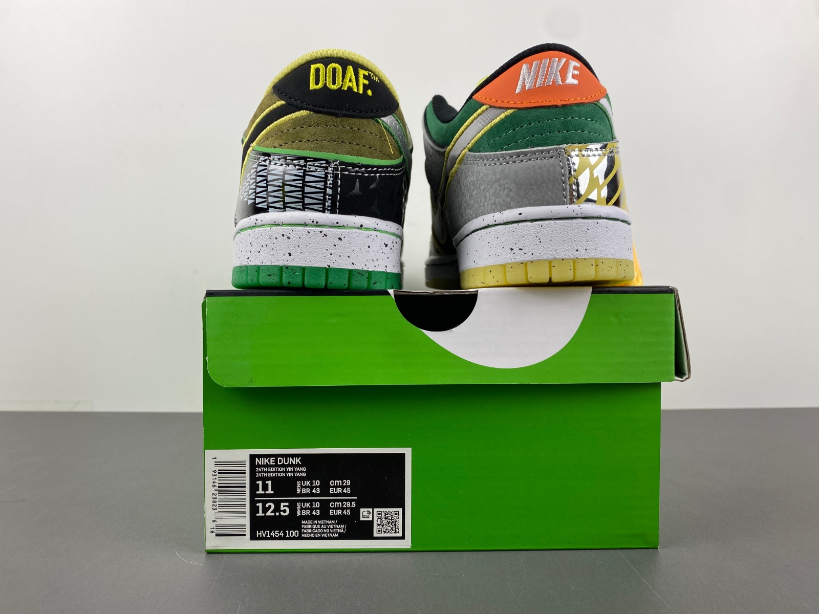 Nike Dunk Low “What The Ducks Of A Feather”  HV1454-100