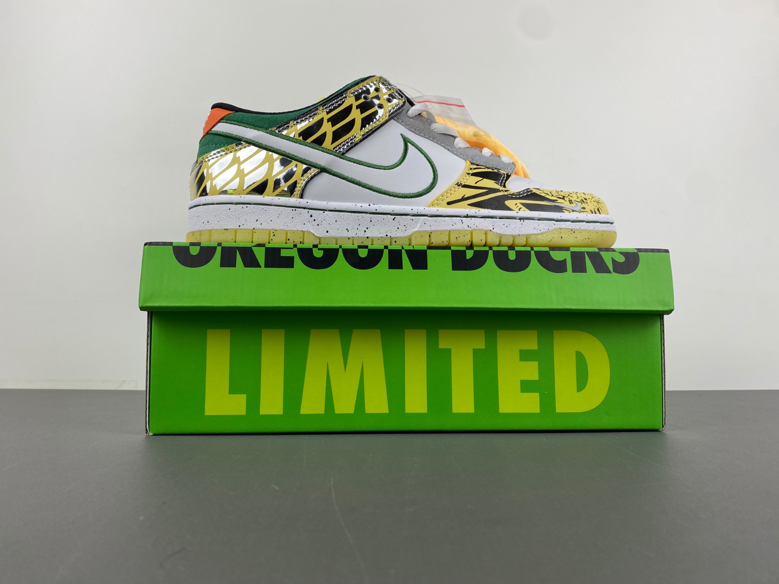 Nike Dunk Low “What The Ducks Of A Feather”  HV1454-100