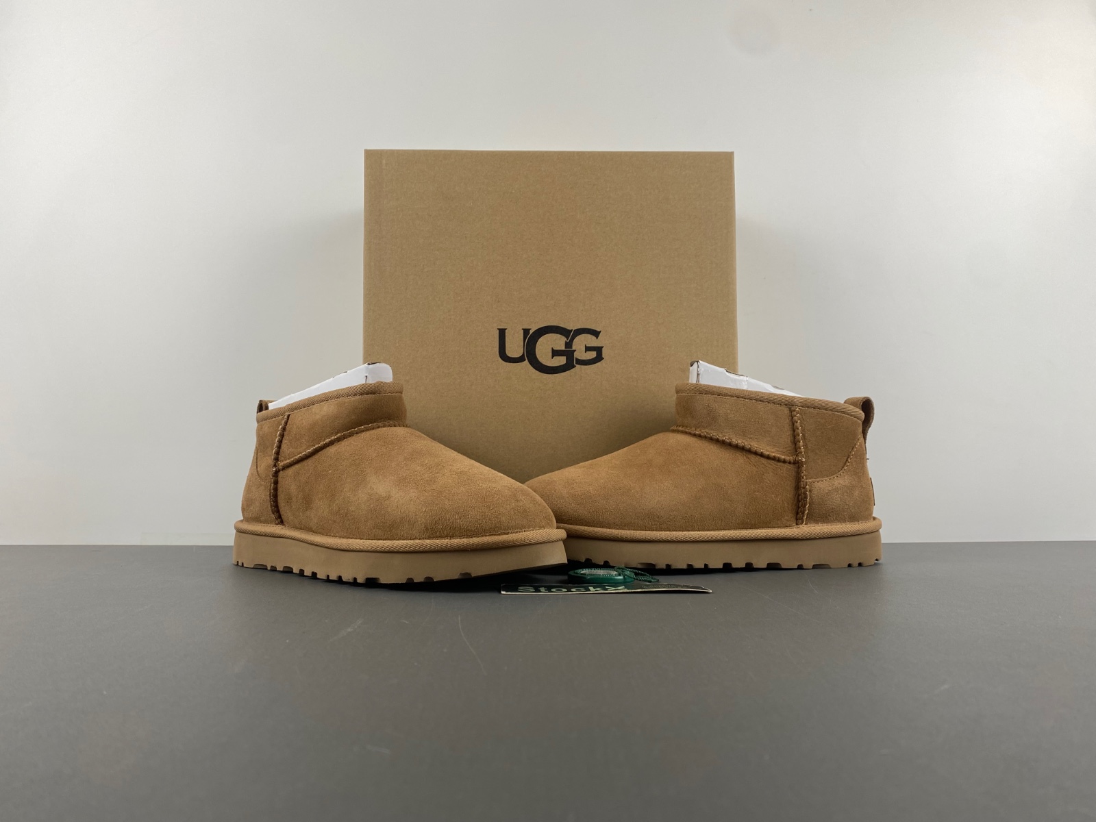 UGG  W/1116109