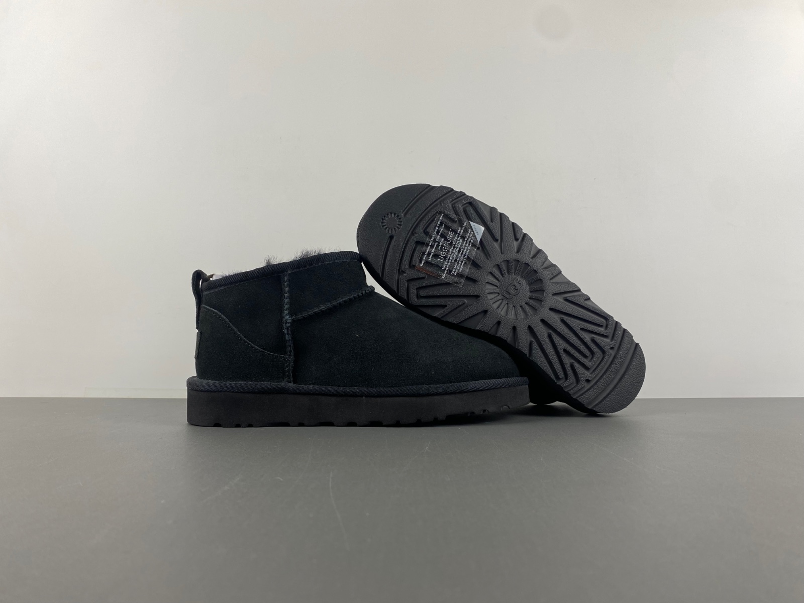 UGG black W/1116109
