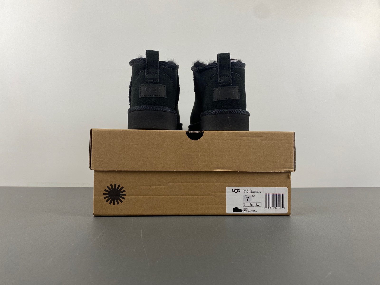 UGG black W/1116109