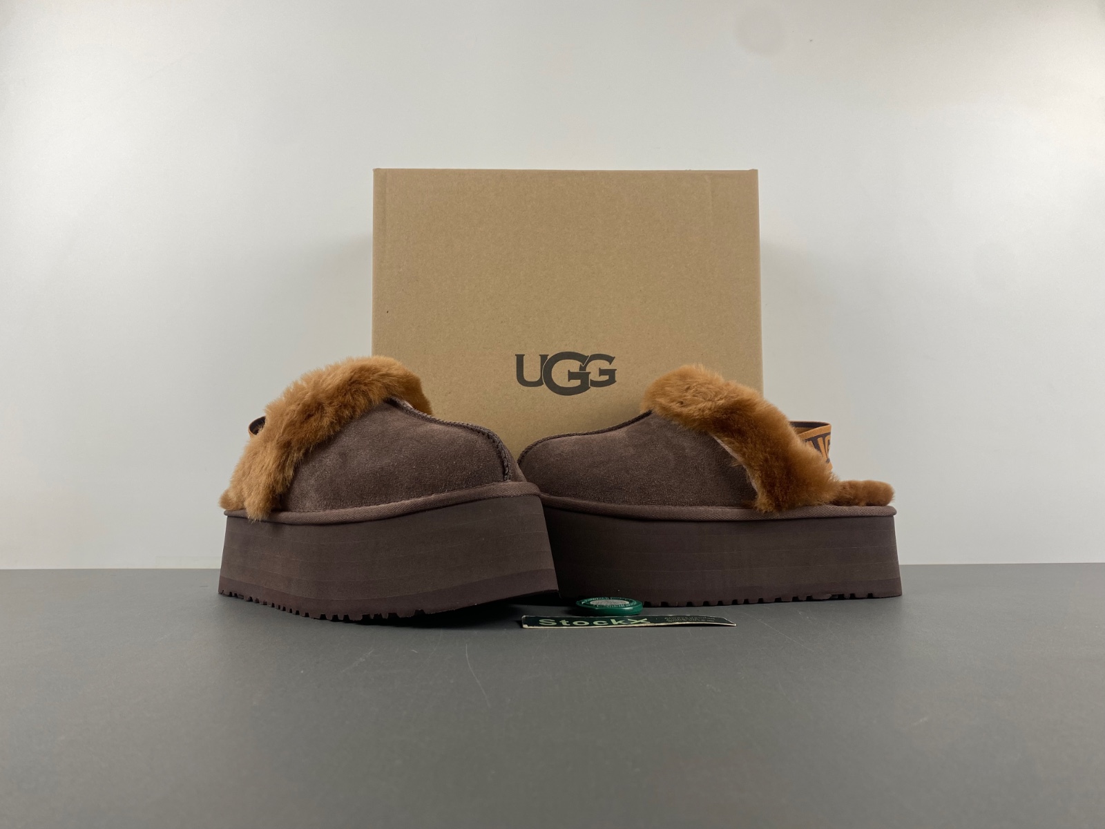 UGG The head has a thick bottom W/1113474