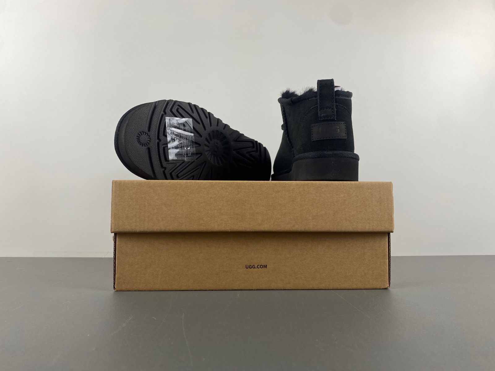 UGG black W/1116109