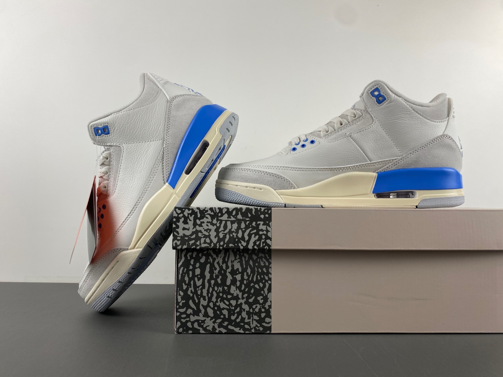 Air Jordan 3 “Lucky Shorts”CT8532-101