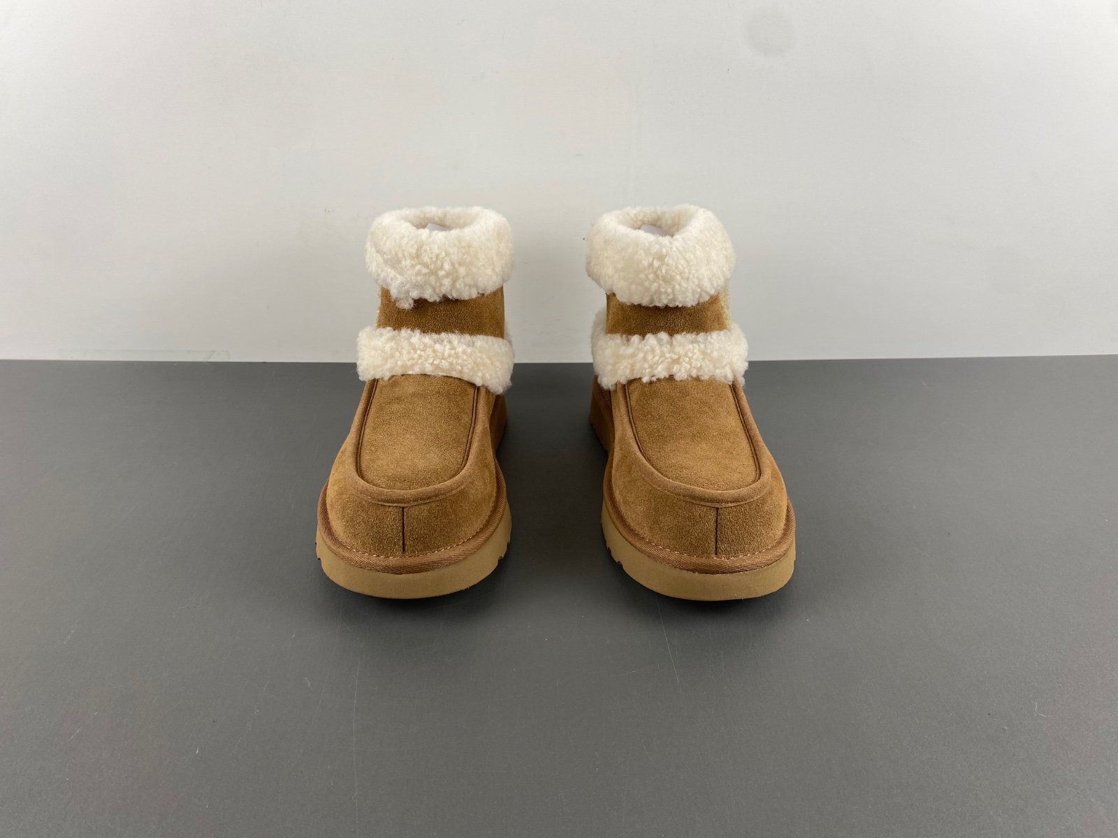 UGG W Ultra Mini Ugg Fluff braun W/1145410