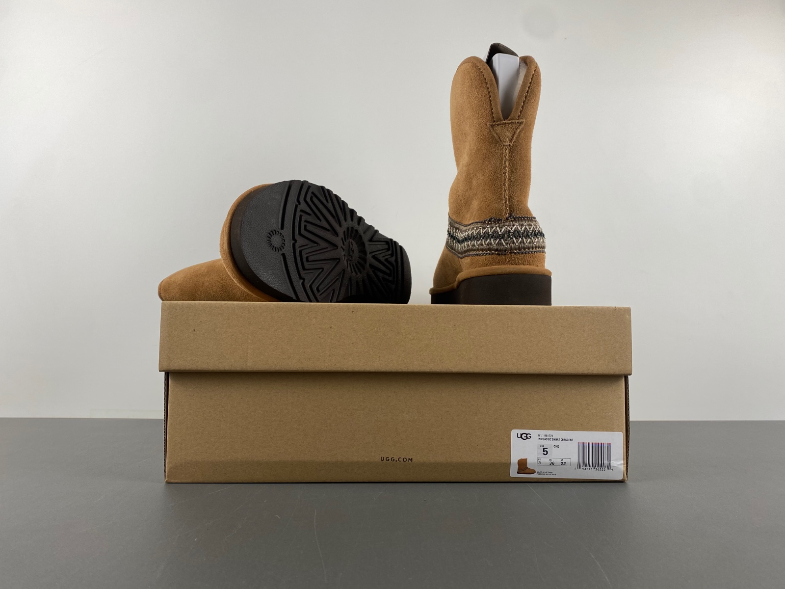 UGG  maroon  W/1161770