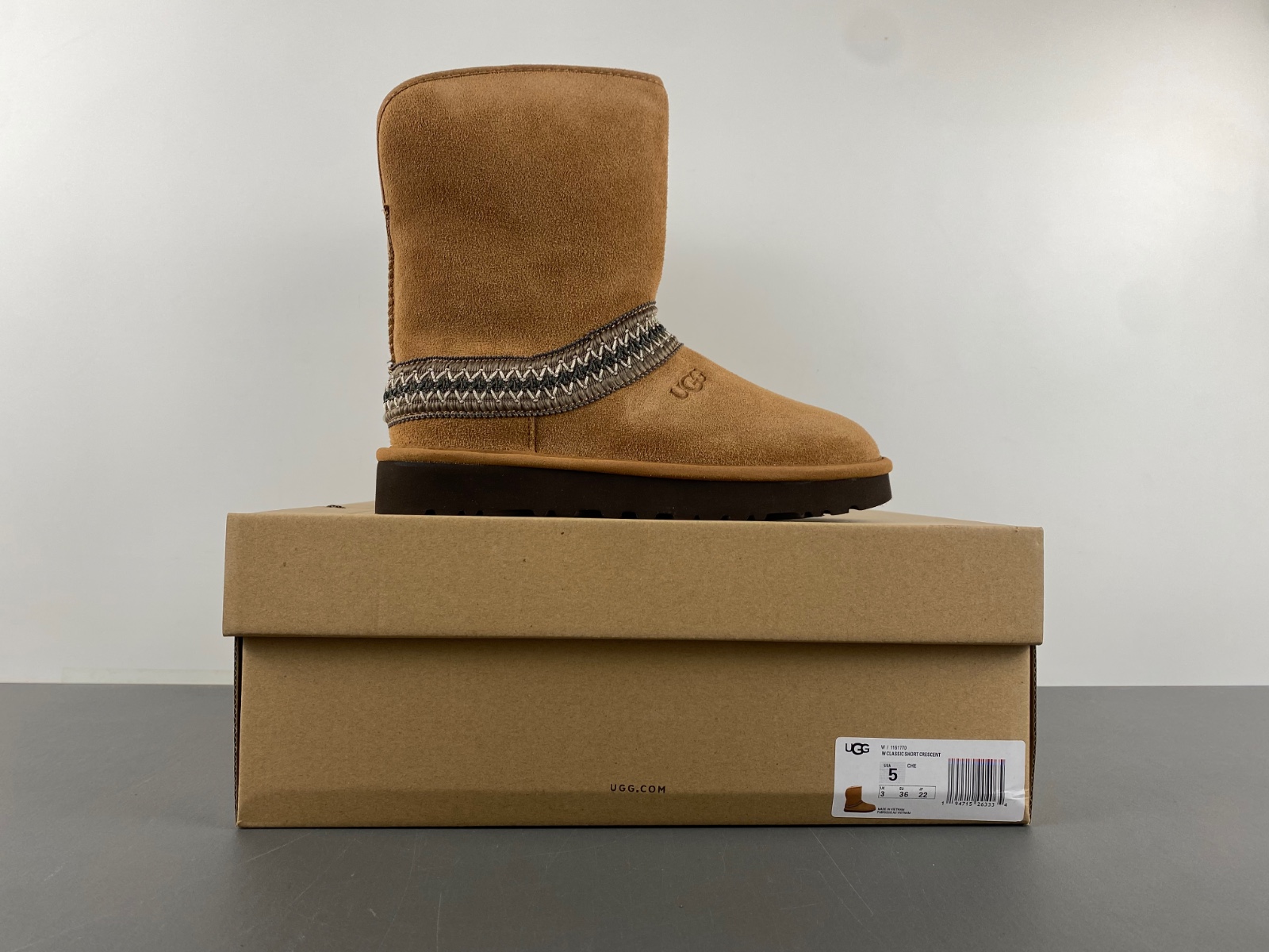 UGG  maroon  W/1161770