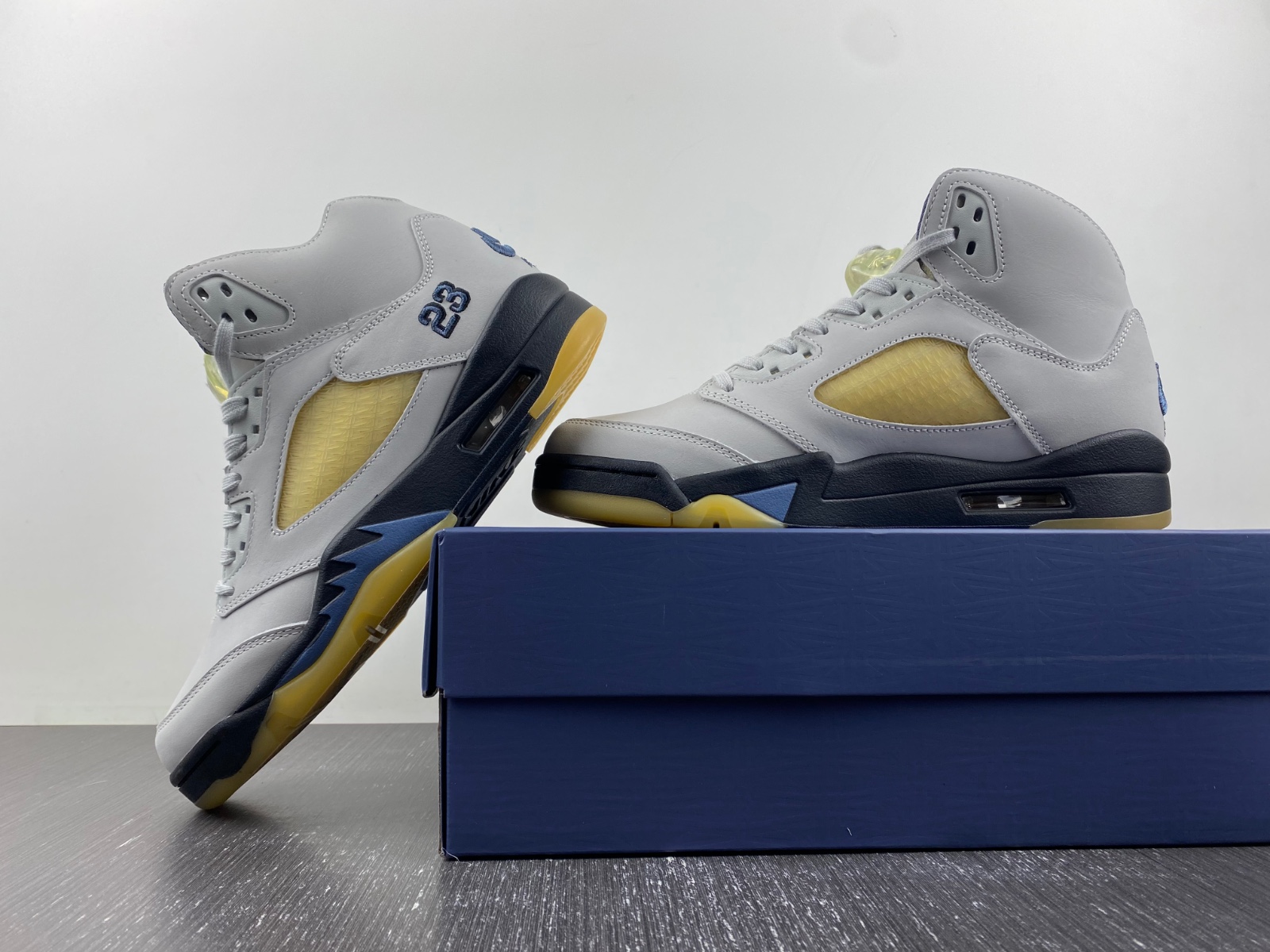 Air Jordan 5 Retro A Ma Maniére Dawn FZ5758-004