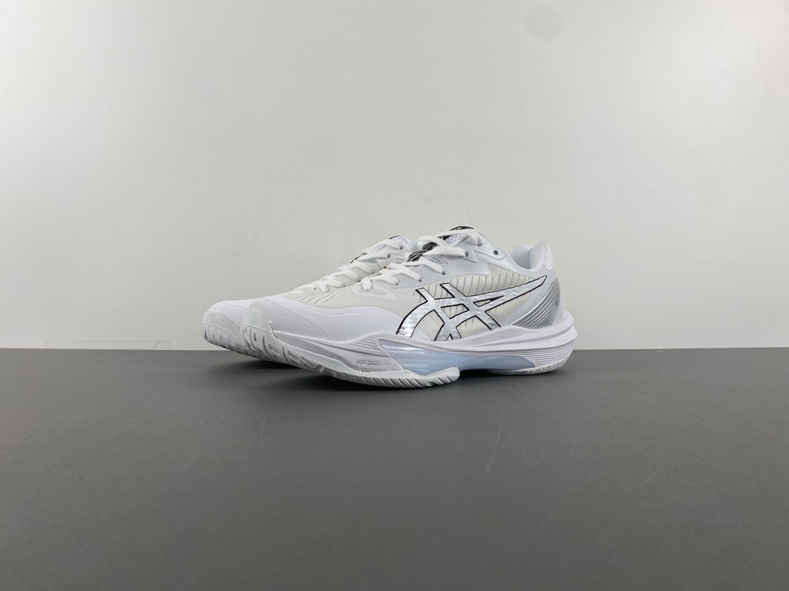 ASICS all white silver 1051A080-100