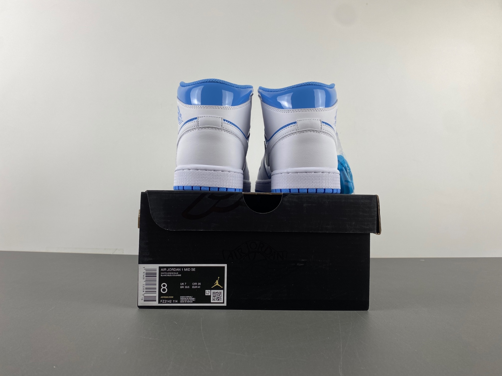 Jordan 1 Mid Legend Blue  FZ2142-114