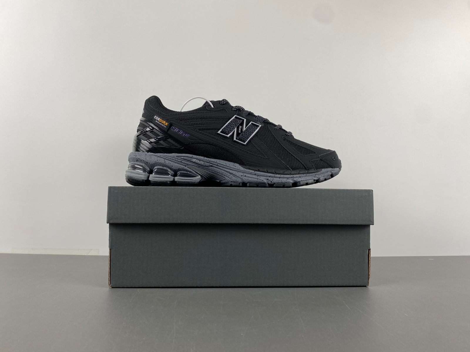 New Balance 1906R  M1906ROC