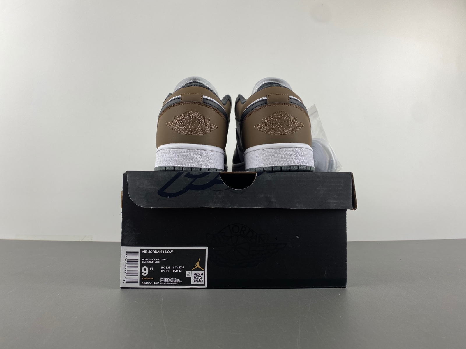 Air Jordan 1 Low 553558-152