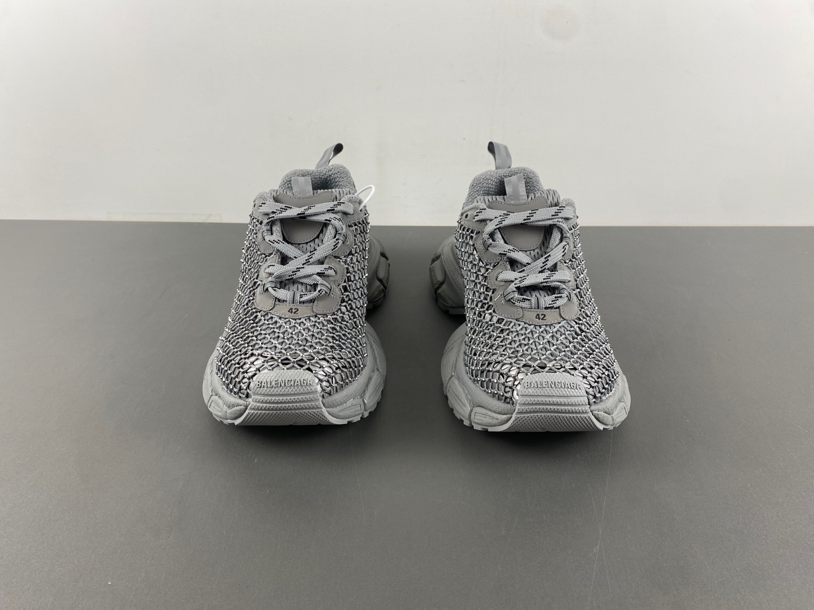 Ba*len*cia*ga phantom sneaker gray  788819 w3xfn 1210