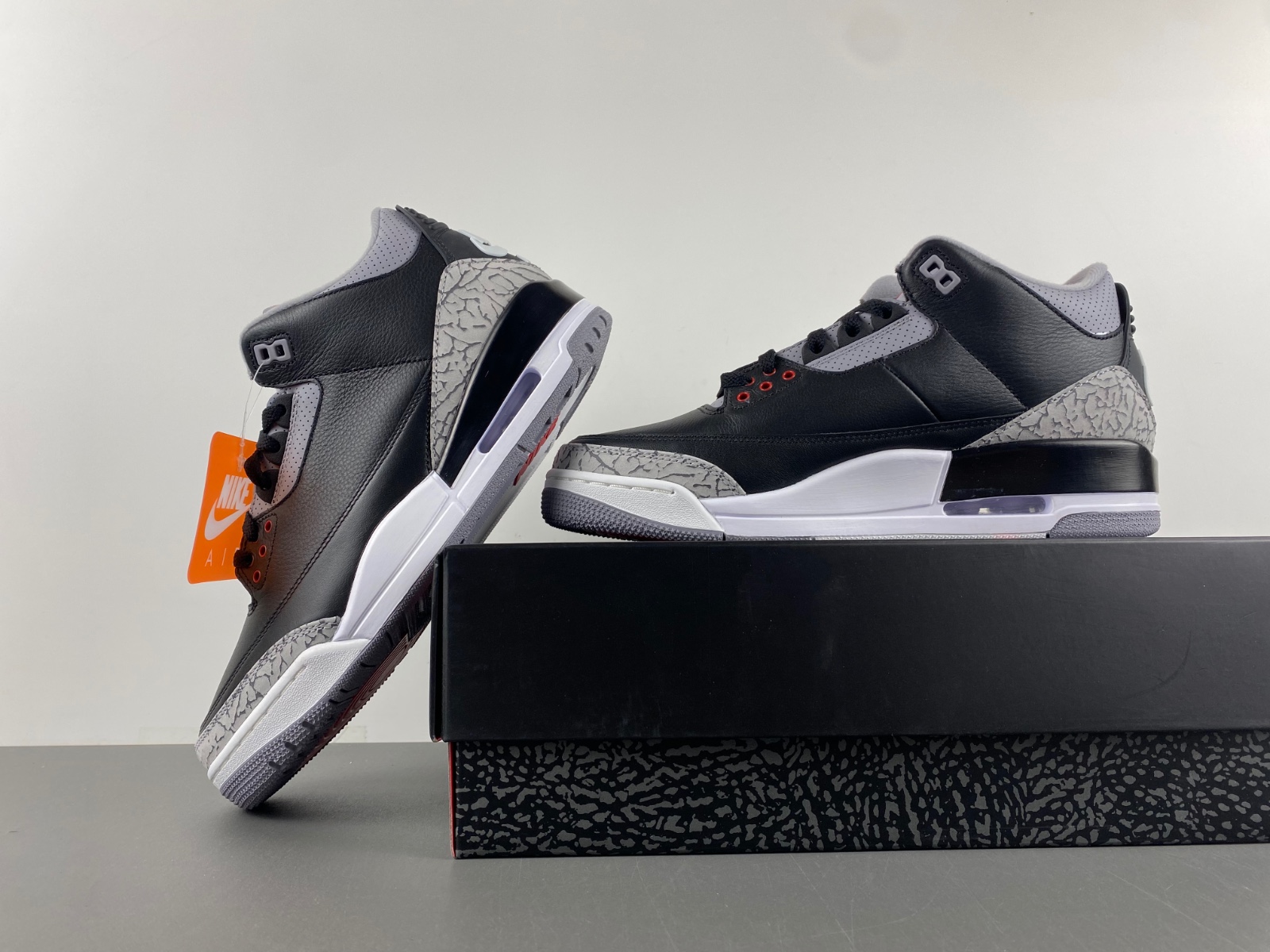 Air Jordan 3 OG “Black Cement” DN3707-010