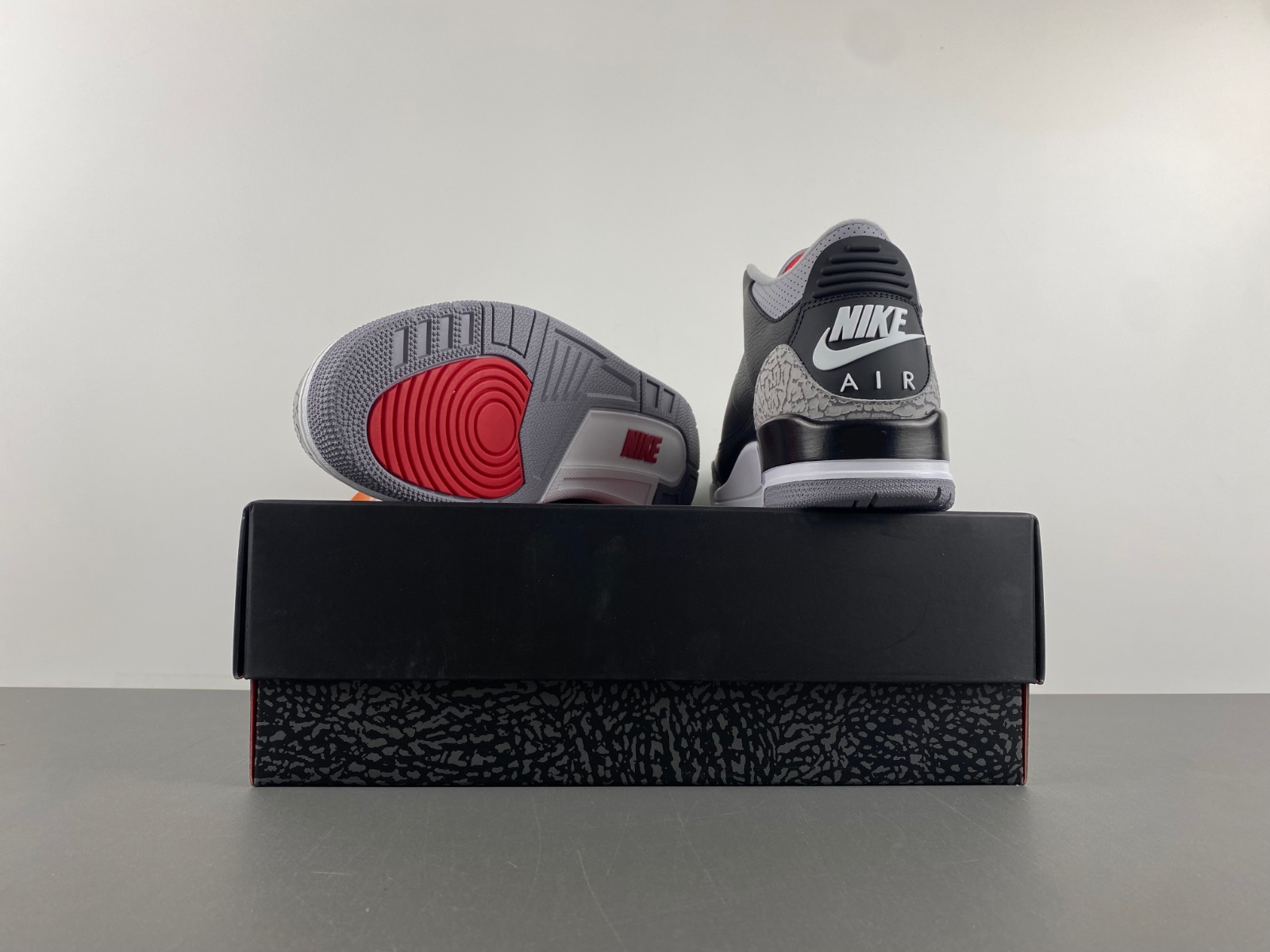 Air Jordan 3 OG “Black Cement” DN3707-010