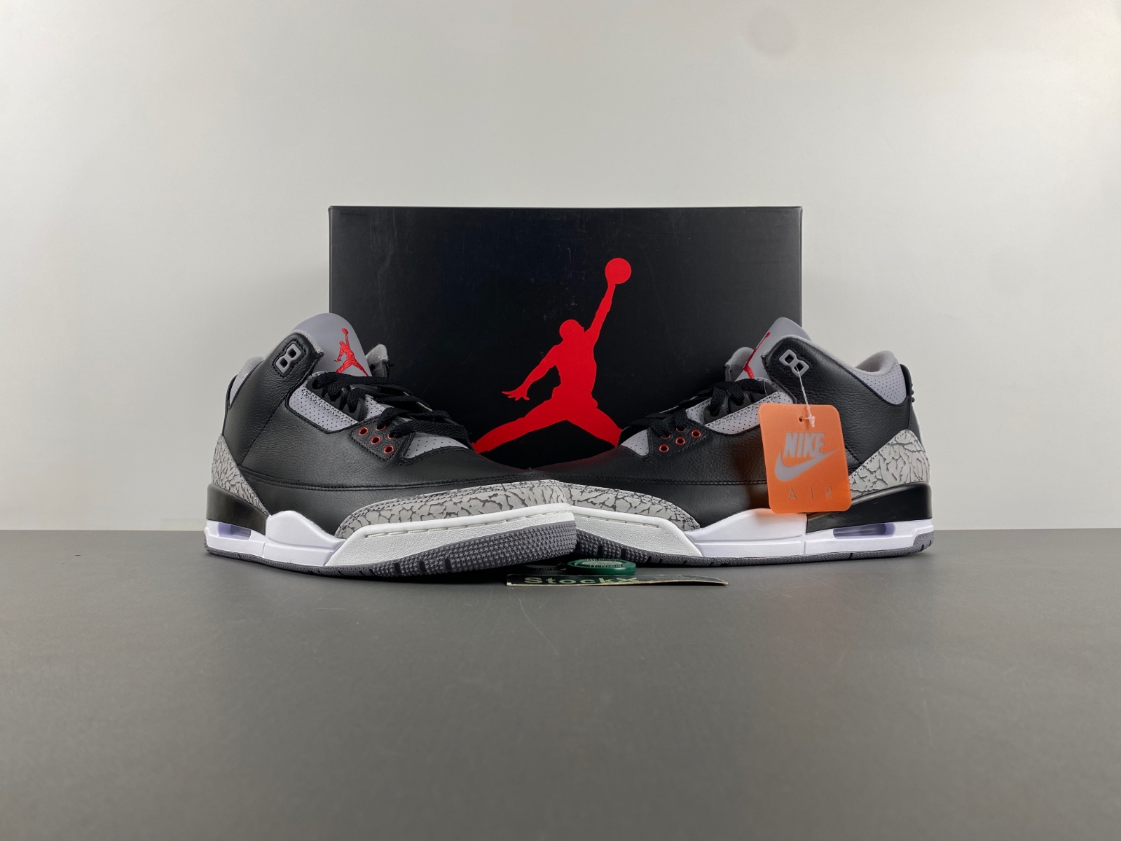 Air Jordan 3 OG “Black Cement” DN3707-010